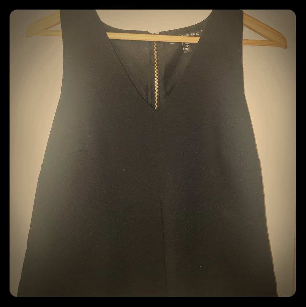Black Banana Republic tank top
